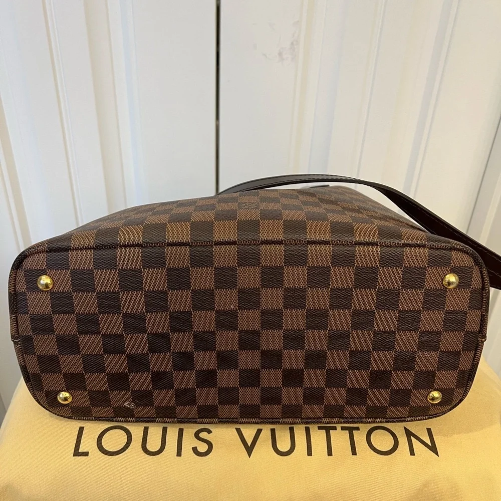 Beautiful AUTHENTIC Louis Vuitton Kensington Tote - Picture 5 of 16